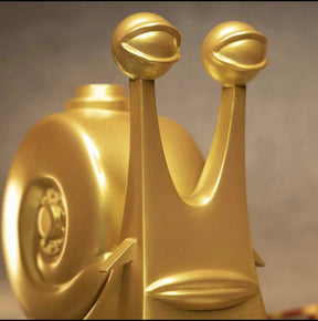 Limited edition,Buster Call Golden Snail Figure