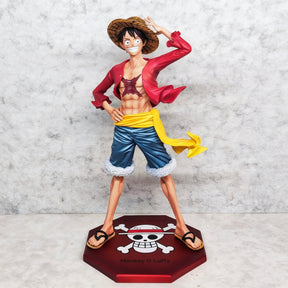 Figura do Luffy pós-timeskip de 23 cm.