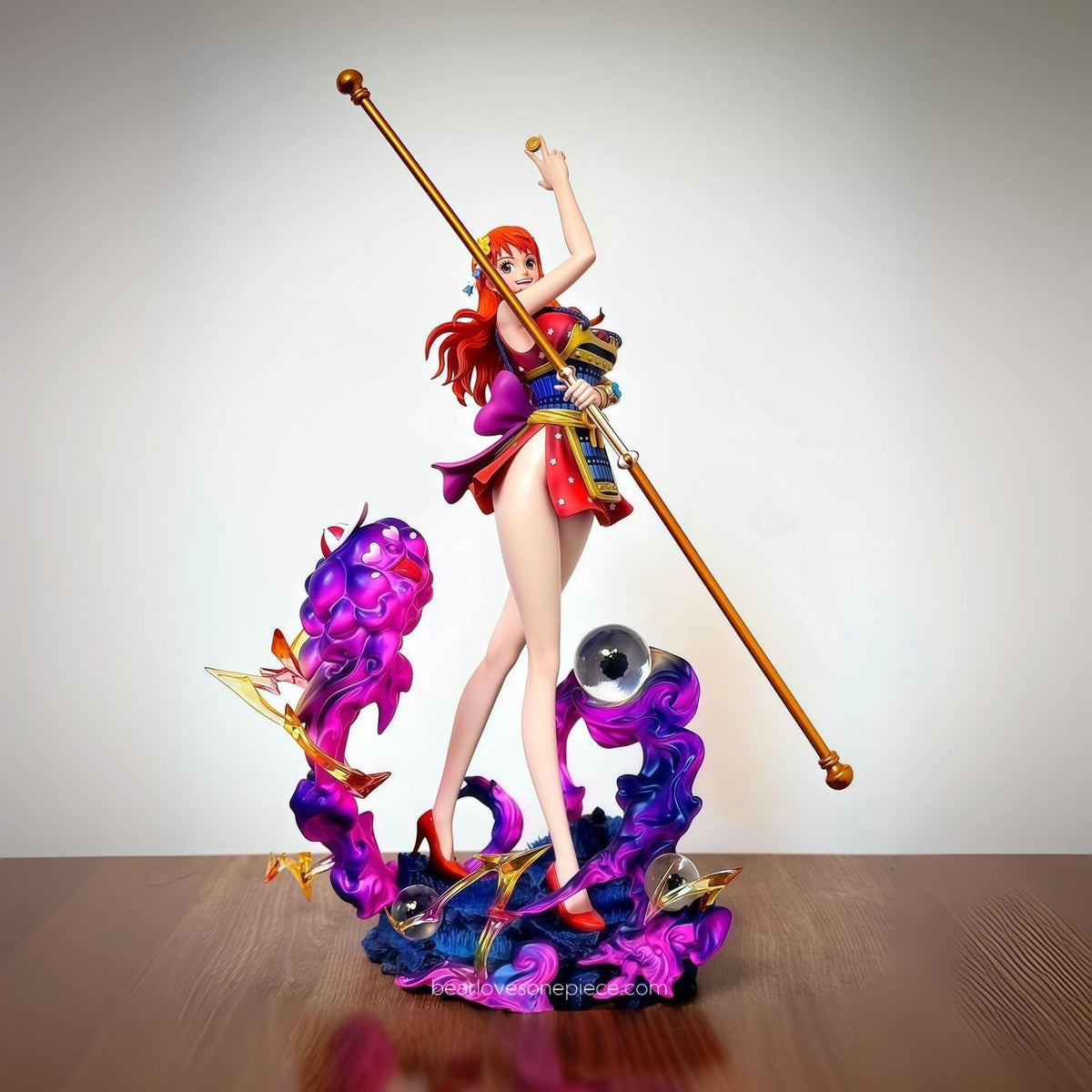 Figura Nami – Onigashima (30 cm)